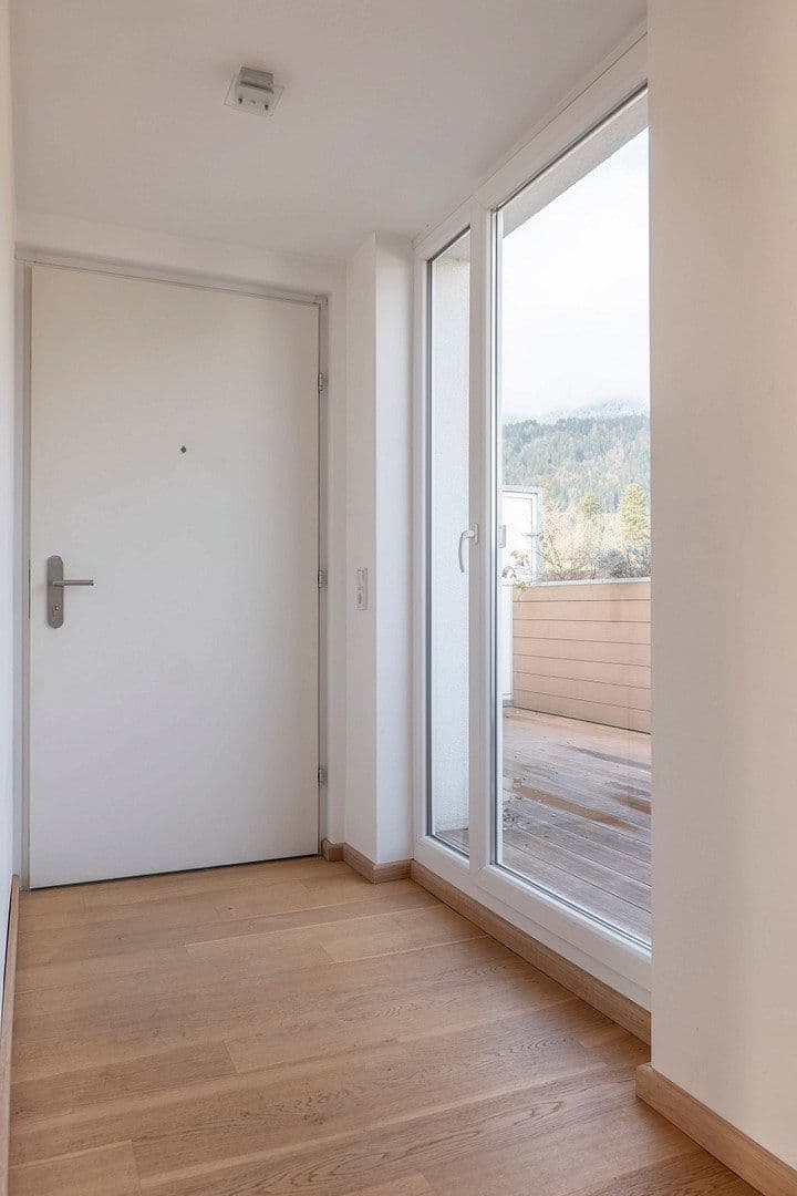 Pronájem bytu 2+kk 107 m², Haller Straße 77, Innsbruck, Tyrolsko Pronájem bytu 2+kk 107 m², Haller Straße 77, Innsbruck, Tyrolsko