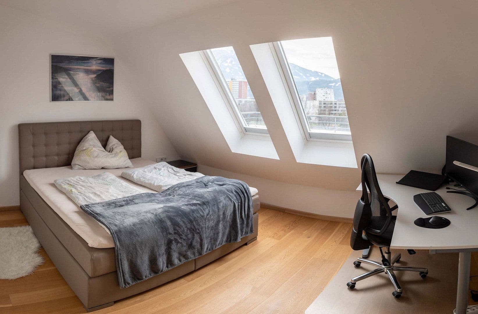 Pronájem bytu 2+kk 107 m², Haller Straße 77, Innsbruck, Tyrolsko Pronájem bytu 2+kk 107 m², Haller Straße 77, Innsbruck, Tyrolsko