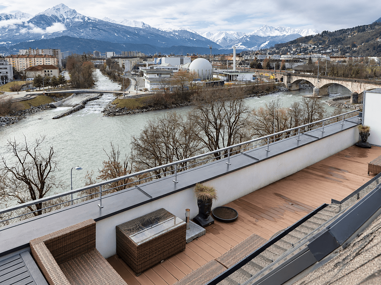 Pronájem bytu 2+kk 107 m², Haller Straße 77, Innsbruck, Tyrolsko Pronájem bytu 2+kk 107 m², Haller Straße 77, Innsbruck, Tyrolsko
