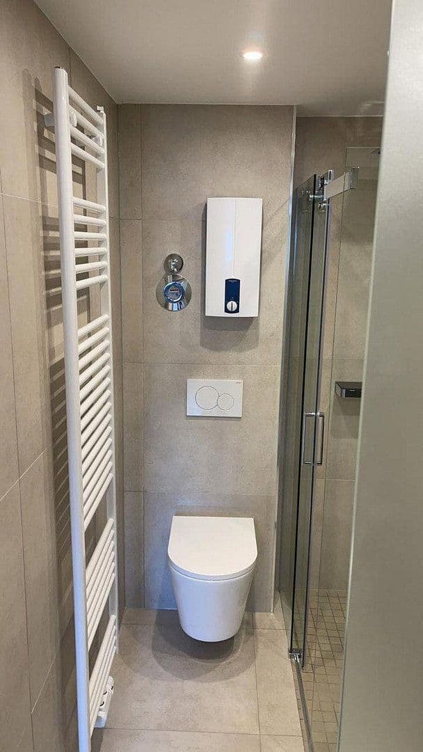 Pronájem bytu 1+1 40 m², Lortzingstr. 9, Mannheim, Bádensko-Württembersko Pronájem bytu 1+1 40 m², Lortzingstr. 9, Mannheim, Bádensko-Württembersko