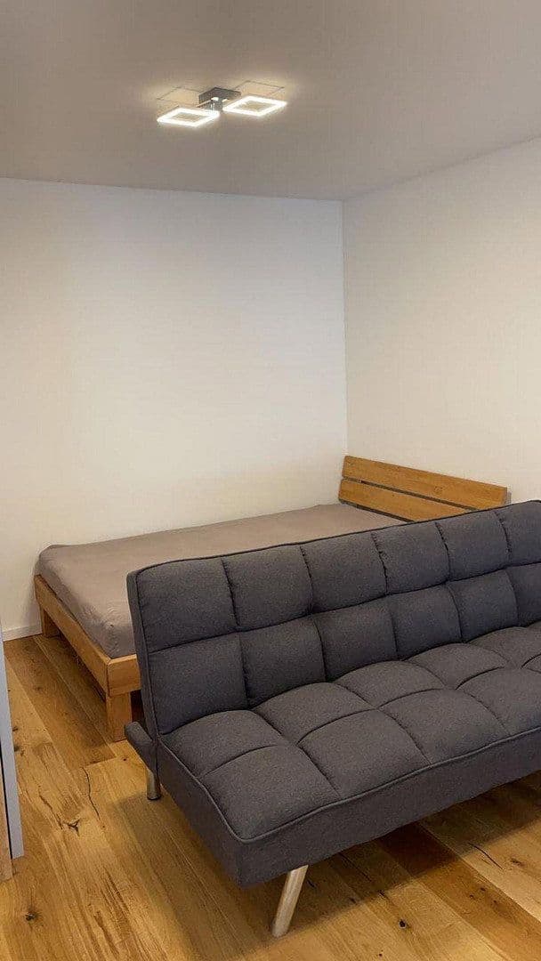 Pronájem bytu 1+1 40 m², Lortzingstr. 9, Mannheim, Bádensko-Württembersko Pronájem bytu 1+1 40 m², Lortzingstr. 9, Mannheim, Bádensko-Württembersko