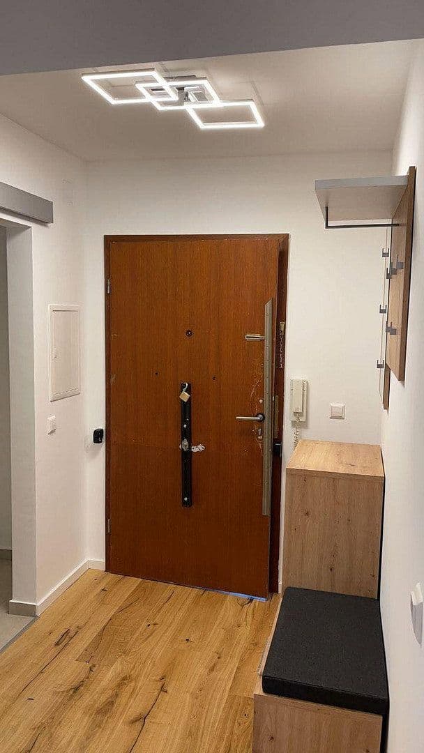 Pronájem bytu 1+1 40 m², Lortzingstr. 9, Mannheim, Bádensko-Württembersko Pronájem bytu 1+1 40 m², Lortzingstr. 9, Mannheim, Bádensko-Württembersko