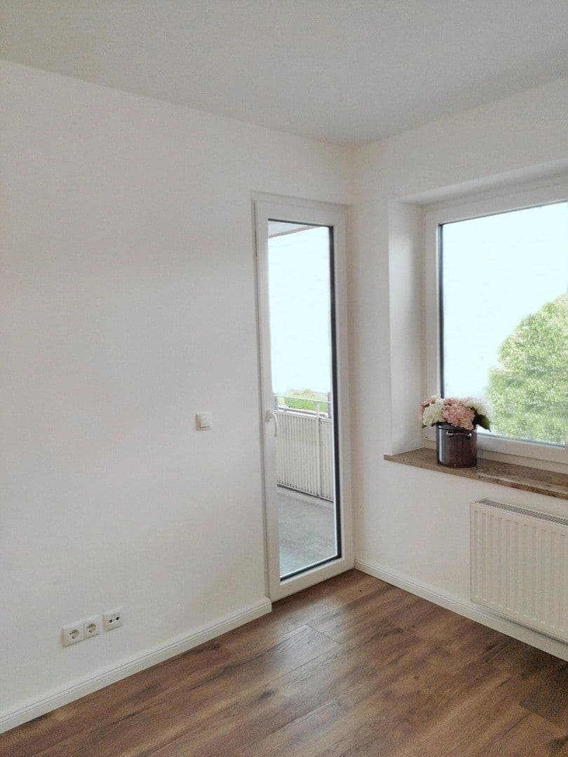 Pronájem bytu 3+1 60 m², Kiel, Šlesvicko-Holštýnsko Pronájem bytu 3+1 60 m², Kiel, Šlesvicko-Holštýnsko