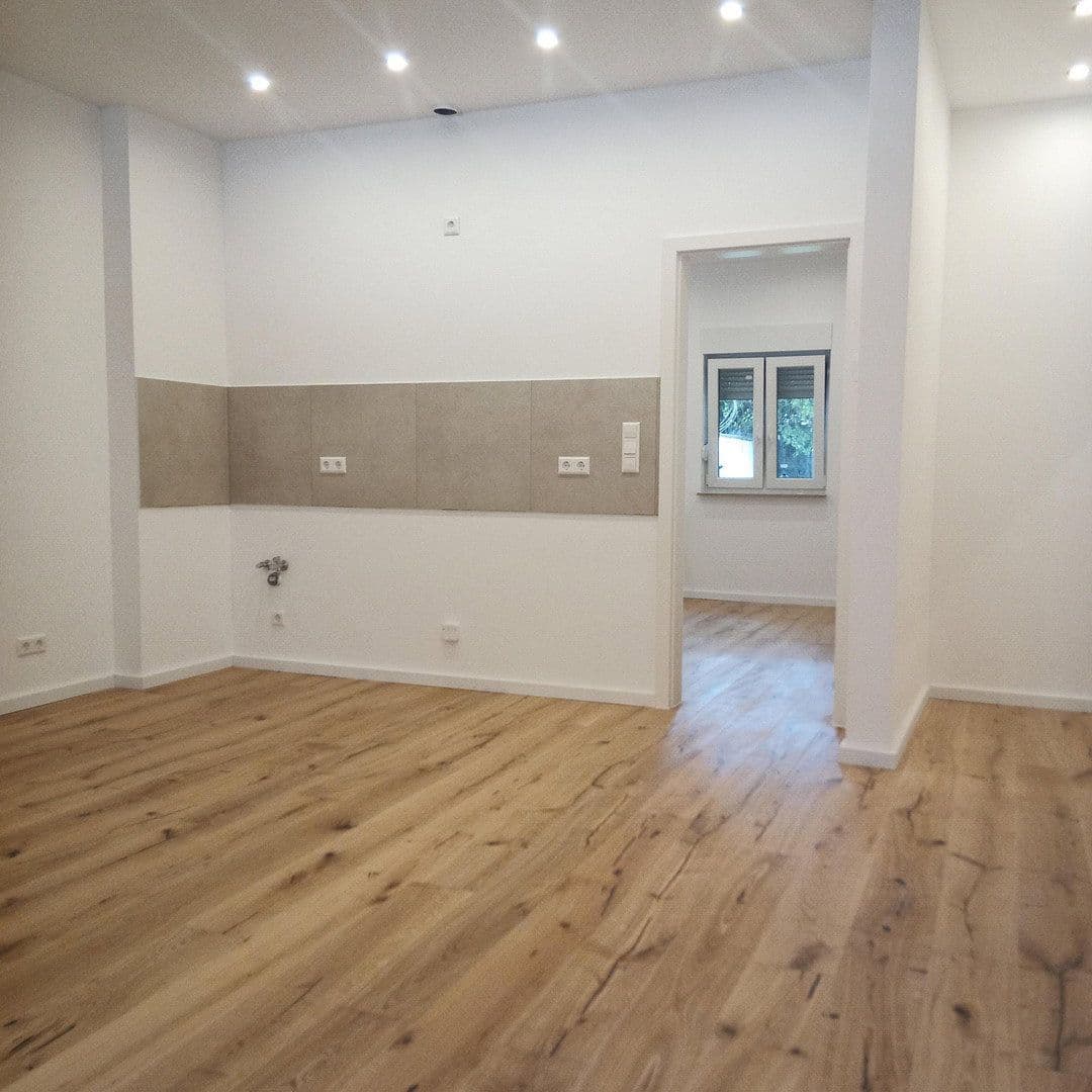 Pronájem bytu 2+1 55 m², Von-der-Tann-Straße 38A, Ludwigshafen am Rhein, Porýní-Falc Pronájem bytu 2+1 55 m², Von-der-Tann-Straße 38A, Ludwigshafen am Rhein, Porýní-Falc