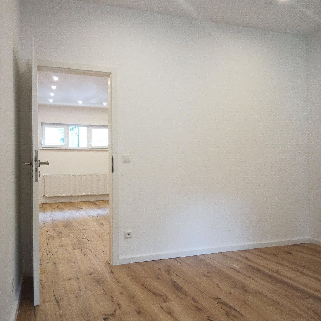 Pronájem bytu 2+1 55 m², Von-der-Tann-Straße 38A, Ludwigshafen am Rhein, Porýní-Falc Pronájem bytu 2+1 55 m², Von-der-Tann-Straße 38A, Ludwigshafen am Rhein, Porýní-Falc