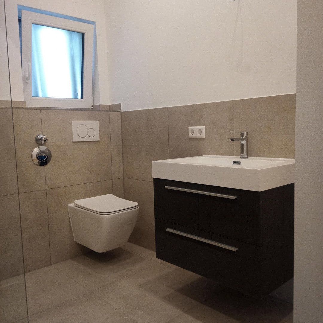 Pronájem bytu 2+1 55 m², Von-der-Tann-Straße 38A, Ludwigshafen am Rhein, Porýní-Falc Pronájem bytu 2+1 55 m², Von-der-Tann-Straße 38A, Ludwigshafen am Rhein, Porýní-Falc