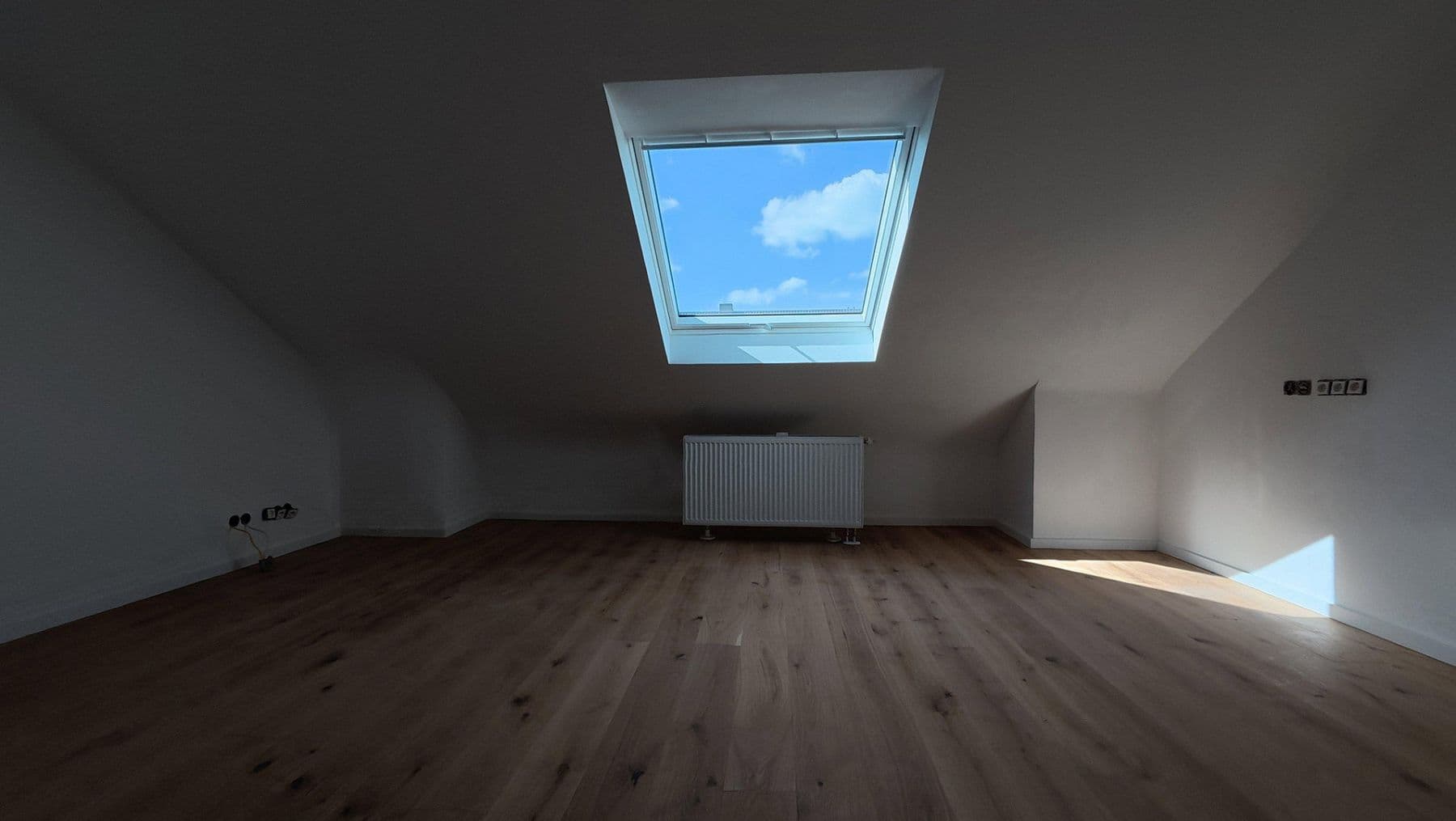 Pronájem bytu 1+1 38 m², Schifferstadter Str. 27, Mannheim, Bádensko-Württembersko Pronájem bytu 1+1 38 m², Schifferstadter Str. 27, Mannheim, Bádensko-Württembersko