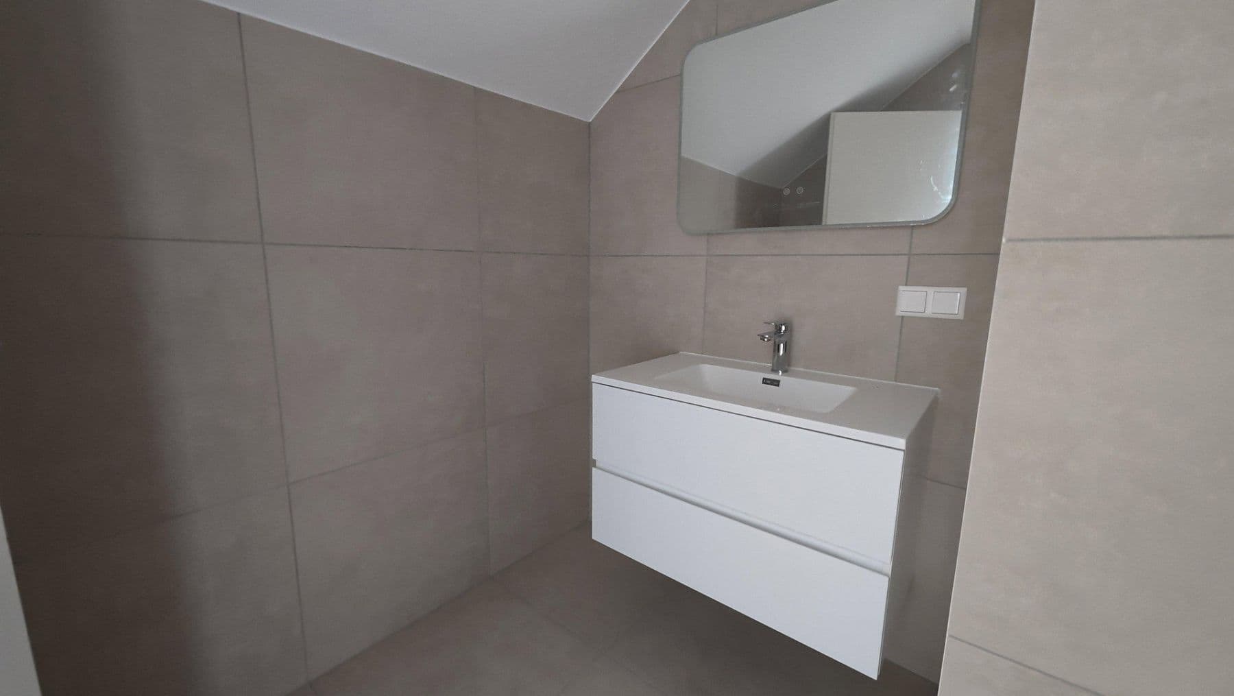 Pronájem bytu 1+1 38 m², Schifferstadter Str. 27, Mannheim, Bádensko-Württembersko Pronájem bytu 1+1 38 m², Schifferstadter Str. 27, Mannheim, Bádensko-Württembersko