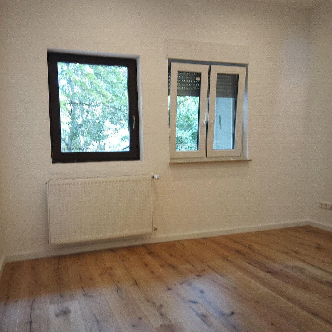 Pronájem bytu 2+1 55 m², Von-der-Tann-Straße 38A, Ludwigshafen am Rhein, Porýní-Falc Pronájem bytu 2+1 55 m², Von-der-Tann-Straße 38A, Ludwigshafen am Rhein, Porýní-Falc