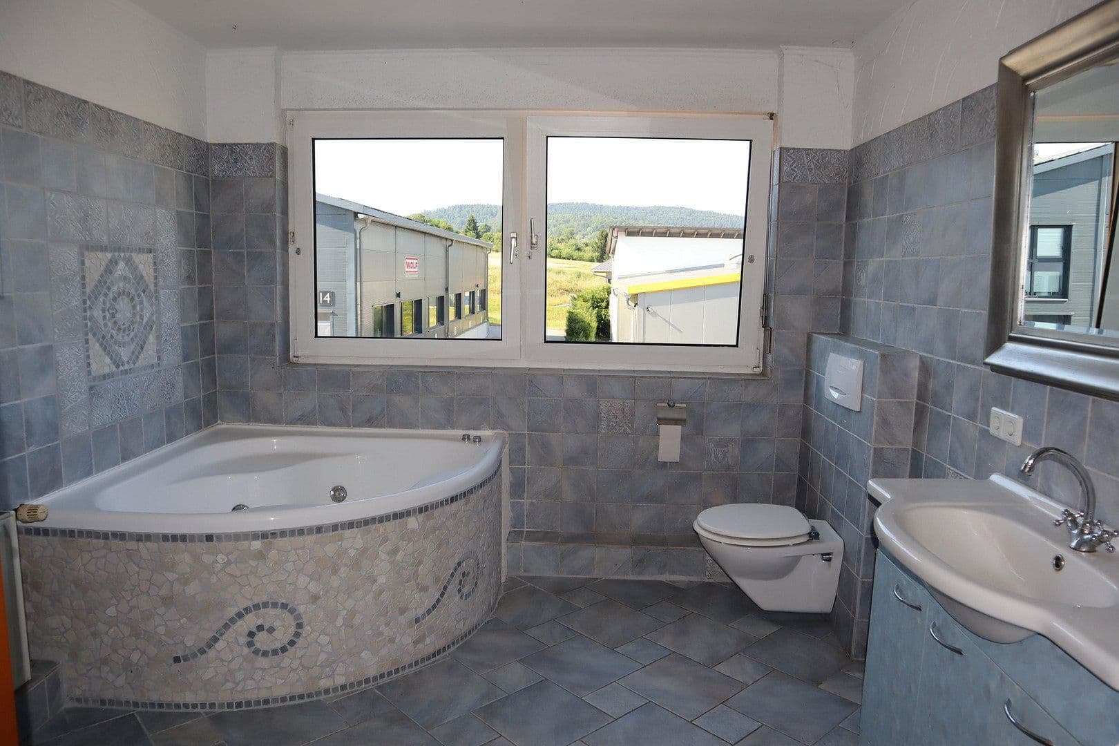 Prodej domu 479 m², pozemek 826 m², Auenwald, Bádensko-Württembersko Prodej domu 479 m², pozemek 826 m², Auenwald, Bádensko-Württembersko
