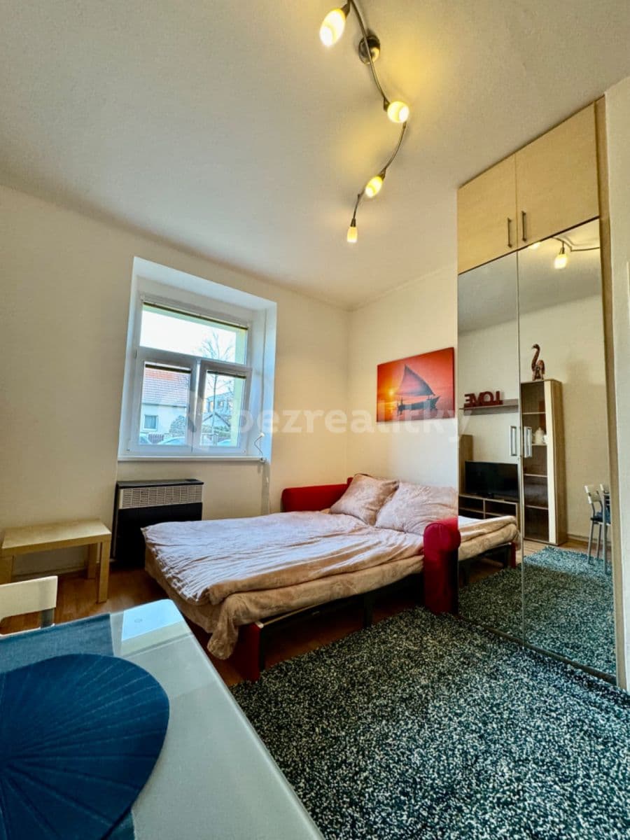 Pronájem bytu 1+kk 30 m², V Domově, Praha, Praha Pronájem bytu 1+kk 30 m², V Domově, Praha, Praha