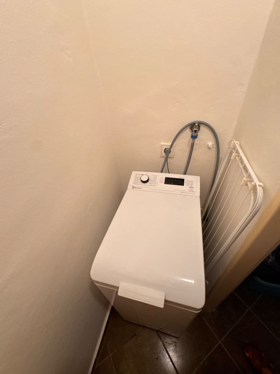 Pronájem bytu 1+kk 30 m², V Domově, Praha, Praha Pronájem bytu 1+kk 30 m², V Domově, Praha, Praha