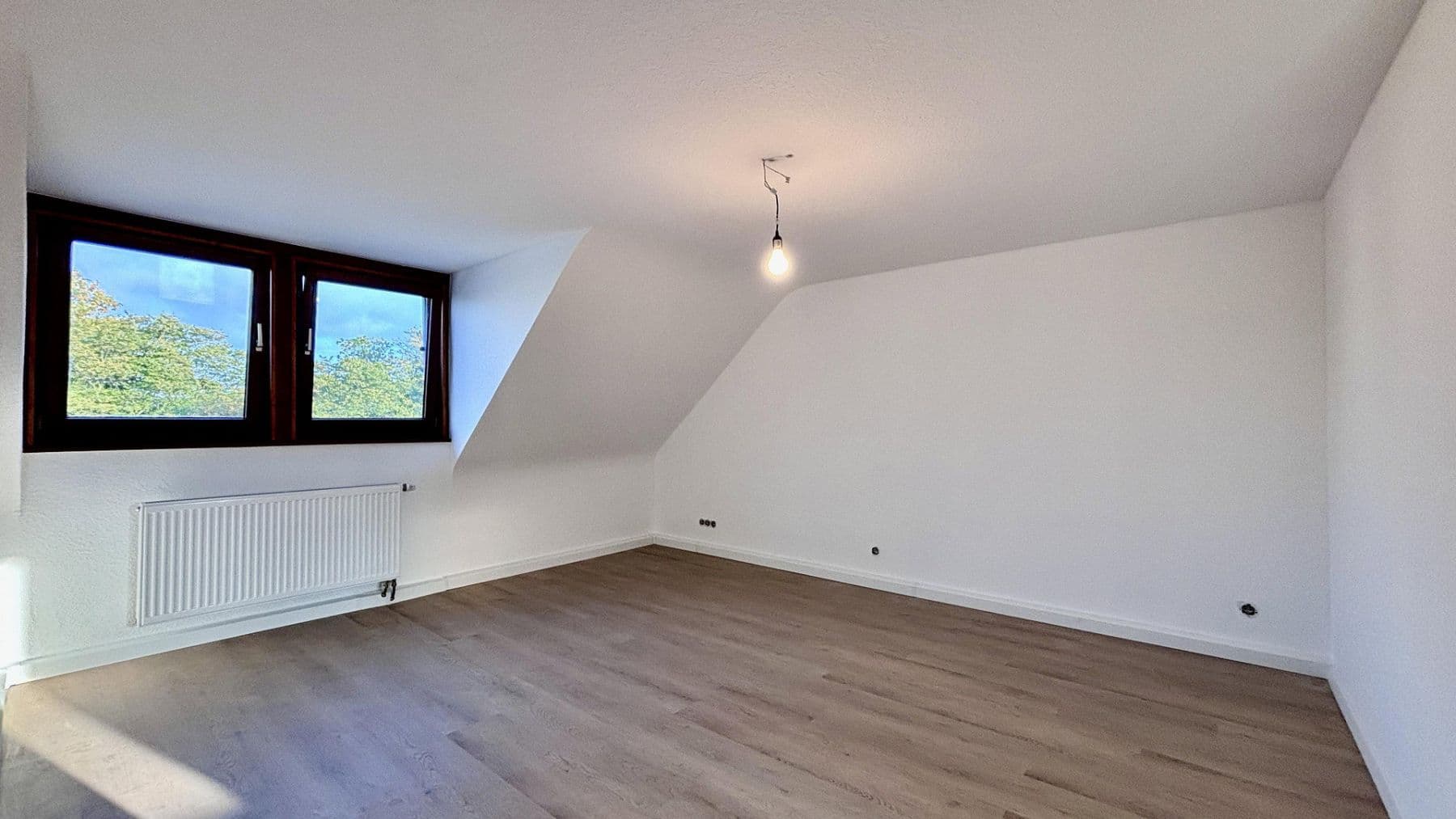 Pronájem bytu 3+1 70 m², Van-der-Giese-Straße, Düren, Severní Porýní-Vestfálsko Pronájem bytu 3+1 70 m², Van-der-Giese-Straße, Düren, Severní Porýní-Vestfálsko