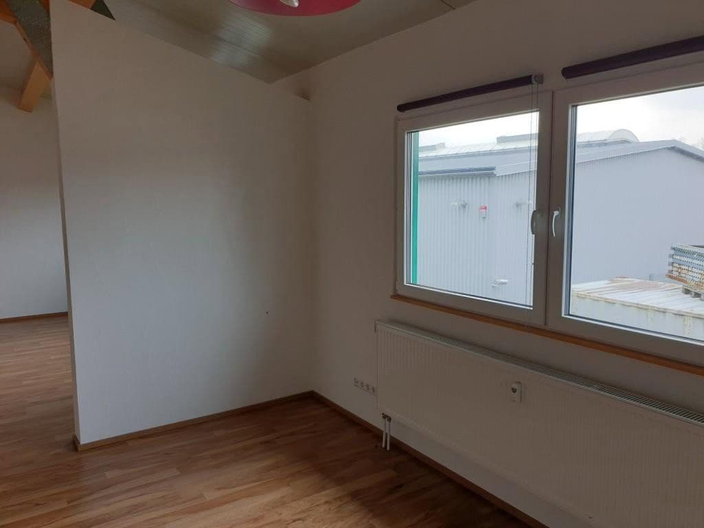 Pronájem kanceláře 60 m², Im Kapellenösch 9, Rottweil, Bádensko-Württembersko Pronájem kanceláře 60 m², Im Kapellenösch 9, Rottweil, Bádensko-Württembersko