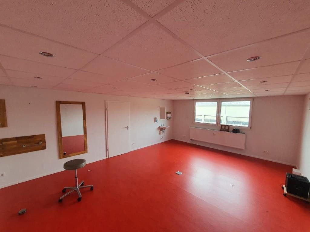 Pronájem kanceláře 60 m², Im Kapellenösch 9, Rottweil, Bádensko-Württembersko Pronájem kanceláře 60 m², Im Kapellenösch 9, Rottweil, Bádensko-Württembersko