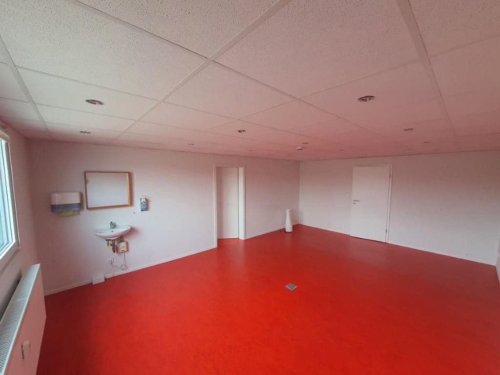 Pronájem kanceláře 60 m², Im Kapellenösch 9, Rottweil, Bádensko-Württembersko Pronájem kanceláře 60 m², Im Kapellenösch 9, Rottweil, Bádensko-Württembersko