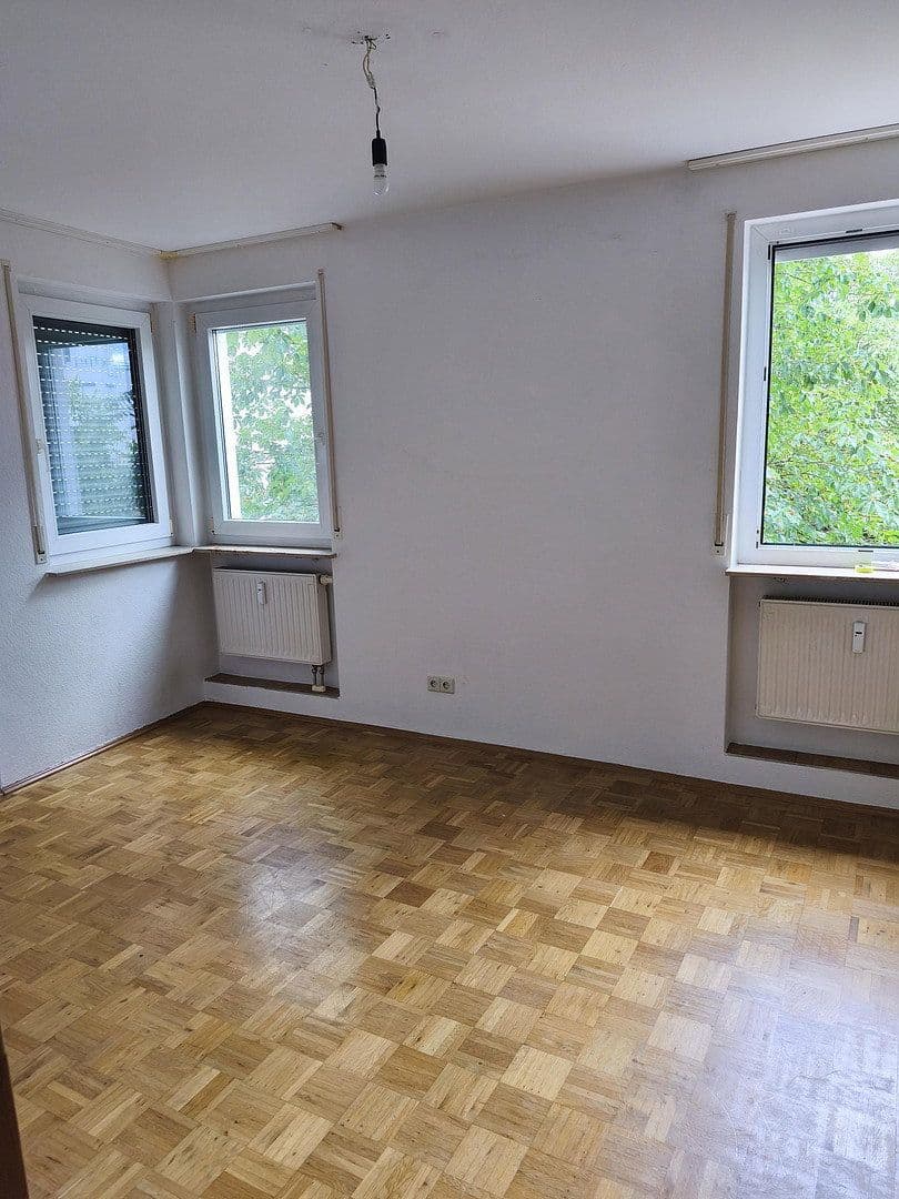 Pronájem bytu 3+1 80 m², Walter-Gropius-Str. 5, Reutlingen, Bádensko-Württembersko Pronájem bytu 3+1 80 m², Walter-Gropius-Str. 5, Reutlingen, Bádensko-Württembersko