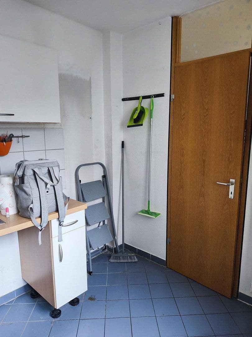 Pronájem bytu 3+1 80 m², Walter-Gropius-Str. 5, Reutlingen, Bádensko-Württembersko Pronájem bytu 3+1 80 m², Walter-Gropius-Str. 5, Reutlingen, Bádensko-Württembersko