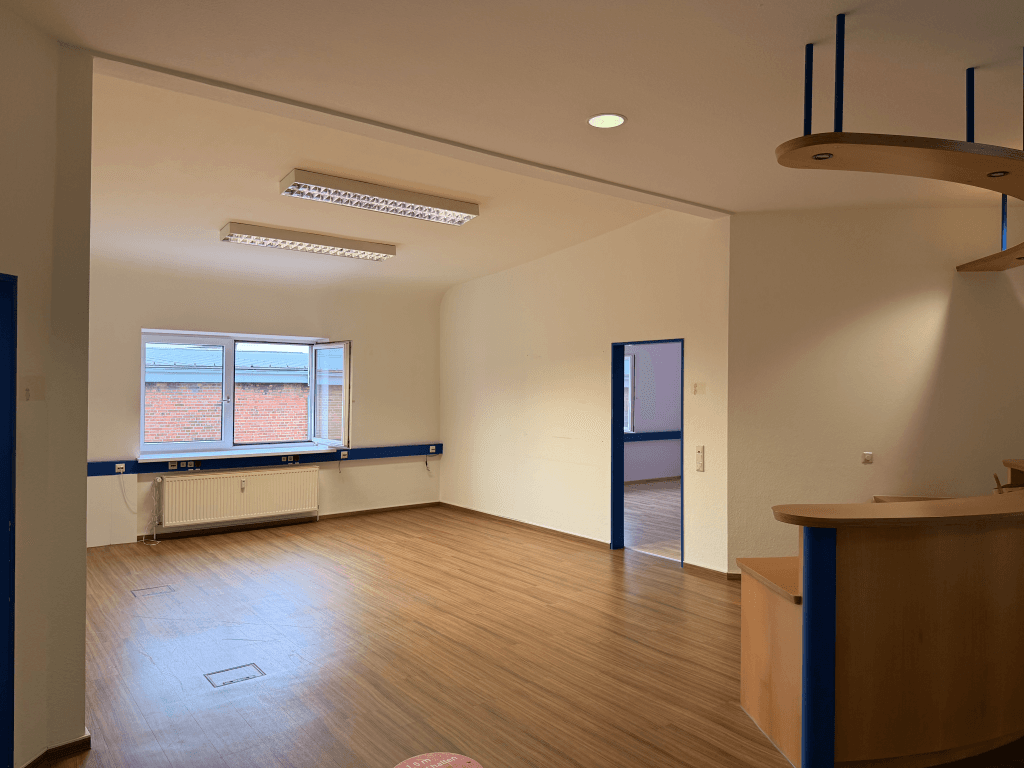 Pronájem kanceláře 632 m², Braunschweig, Dolní Sasko Pronájem kanceláře 632 m², Braunschweig, Dolní Sasko