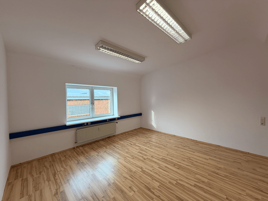 Pronájem kanceláře 632 m², Braunschweig, Dolní Sasko Pronájem kanceláře 632 m², Braunschweig, Dolní Sasko
