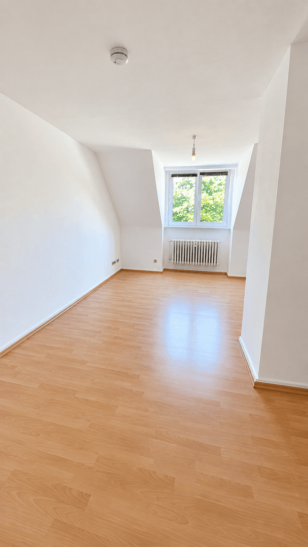 Pronájem bytu 3+1 73 m², Moltkestr. 1-5, Cáchy, Severní Porýní-Vestfálsko Pronájem bytu 3+1 73 m², Moltkestr. 1-5, Cáchy, Severní Porýní-Vestfálsko