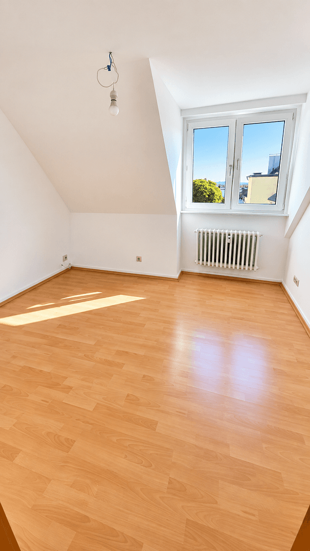 Pronájem bytu 3+1 73 m², Moltkestr. 1-5, Cáchy, Severní Porýní-Vestfálsko Pronájem bytu 3+1 73 m², Moltkestr. 1-5, Cáchy, Severní Porýní-Vestfálsko