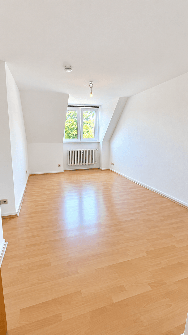 Pronájem bytu 3+1 73 m², Moltkestr. 1-5, Cáchy, Severní Porýní-Vestfálsko Pronájem bytu 3+1 73 m², Moltkestr. 1-5, Cáchy, Severní Porýní-Vestfálsko