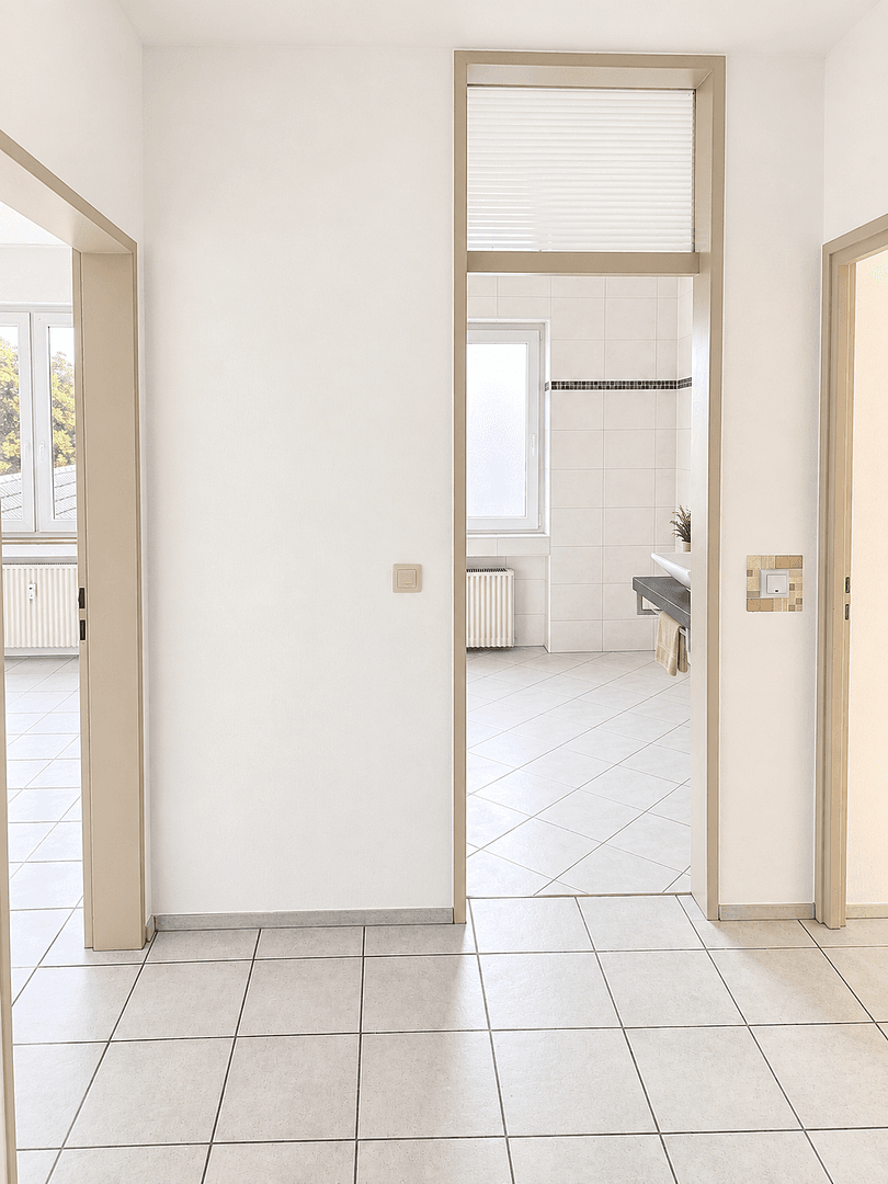 Pronájem bytu 3+1 89 m², Solinger Str. 139, Langenfeld (Rheinland), Severní Porýní-Vestfálsko Pronájem bytu 3+1 89 m², Solinger Str. 139, Langenfeld (Rheinland), Severní Porýní-Vestfálsko