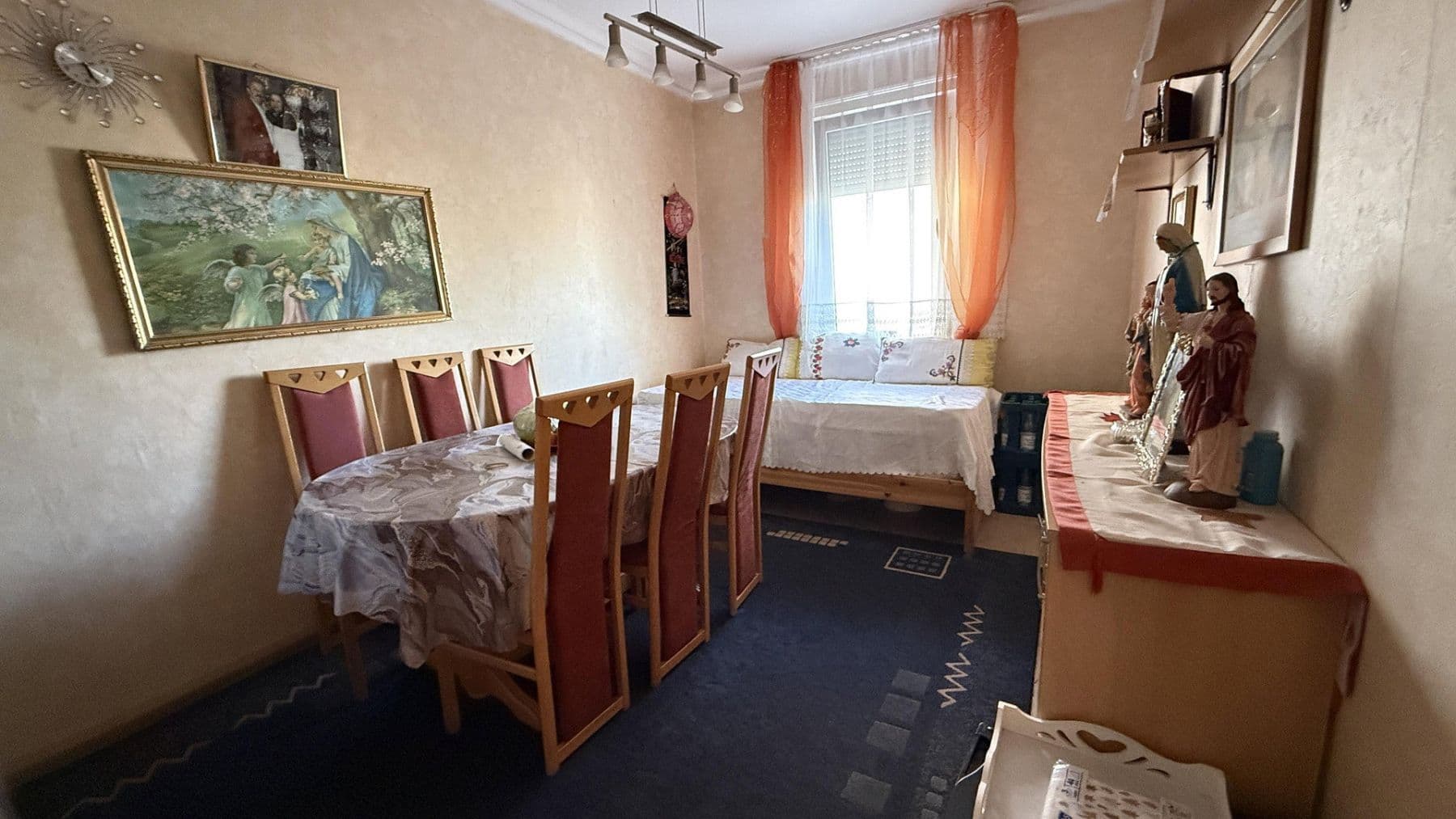 Pronájem bytu 3+1 64 m², Heininger Straße 12, Göppingen, Bádensko-Württembersko Pronájem bytu 3+1 64 m², Heininger Straße 12, Göppingen, Bádensko-Württembersko