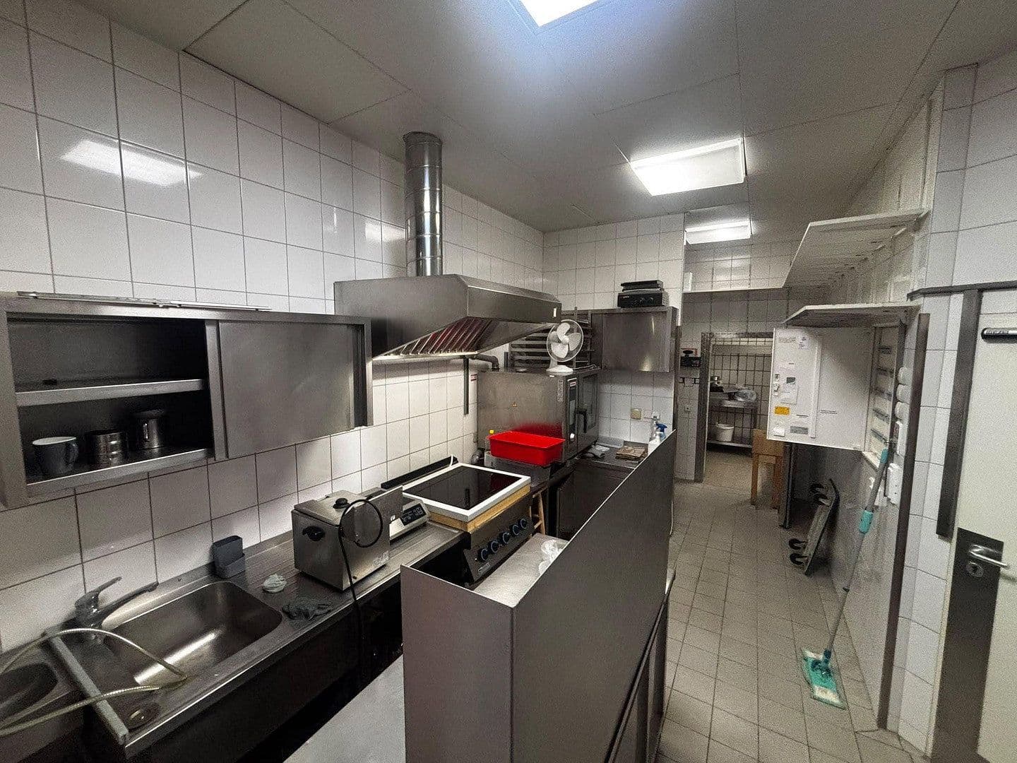 Pronájem nebytového prostoru 100 m², Krötenweg 3, Stuttgart, Bádensko-Württembersko Pronájem nebytového prostoru 100 m², Krötenweg 3, Stuttgart, Bádensko-Württembersko