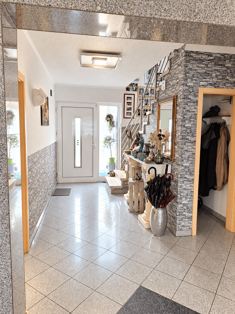 Prodej domu 238 m², pozemek 785 m², Fichtenweg, 2, Fürthen, Porýní-Falc Prodej domu 238 m², pozemek 785 m², Fichtenweg, 2, Fürthen, Porýní-Falc