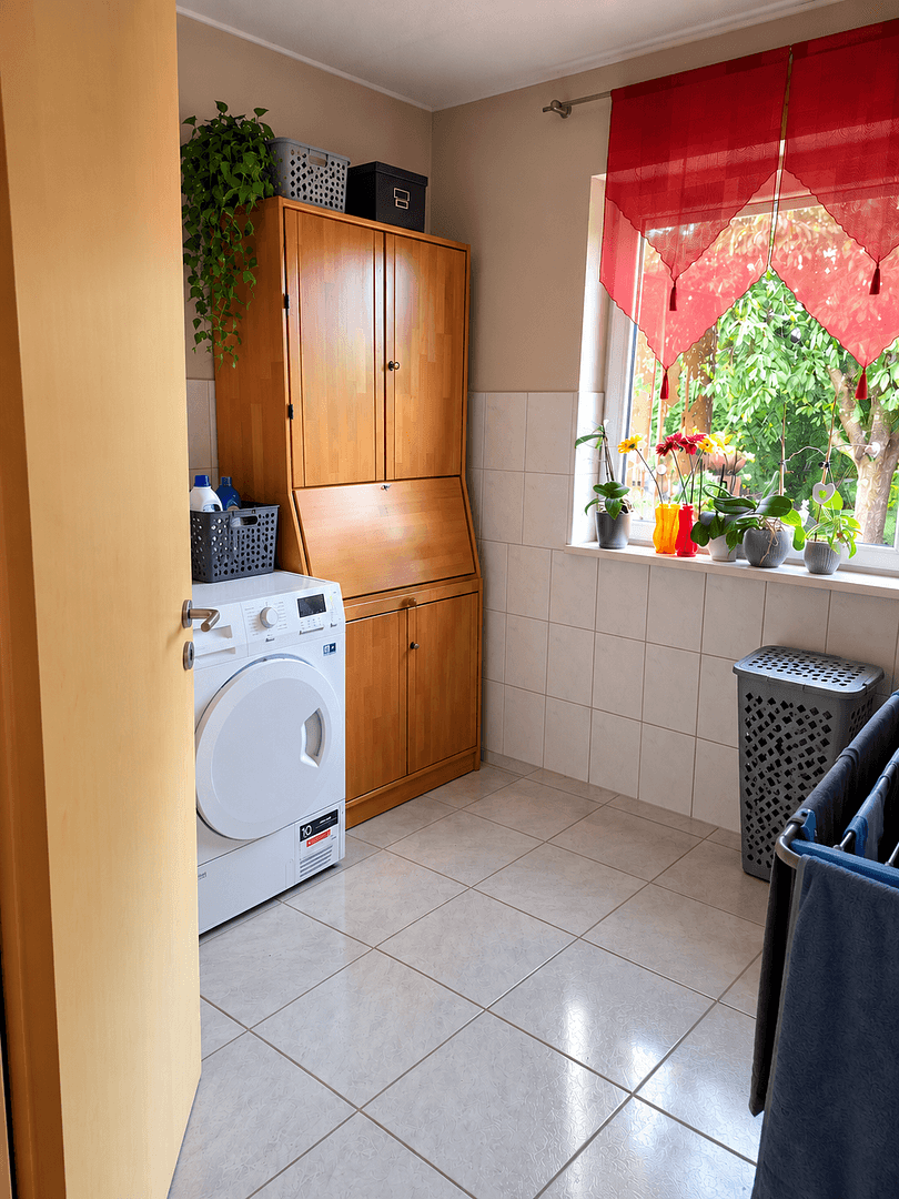 Prodej domu 238 m², pozemek 785 m², Fichtenweg, 2, Fürthen, Porýní-Falc Prodej domu 238 m², pozemek 785 m², Fichtenweg, 2, Fürthen, Porýní-Falc