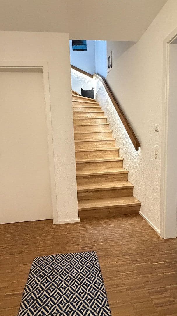 Prodej domu 147 m², pozemek 245 m², Waiblingen, Bádensko-Württembersko Prodej domu 147 m², pozemek 245 m², Waiblingen, Bádensko-Württembersko