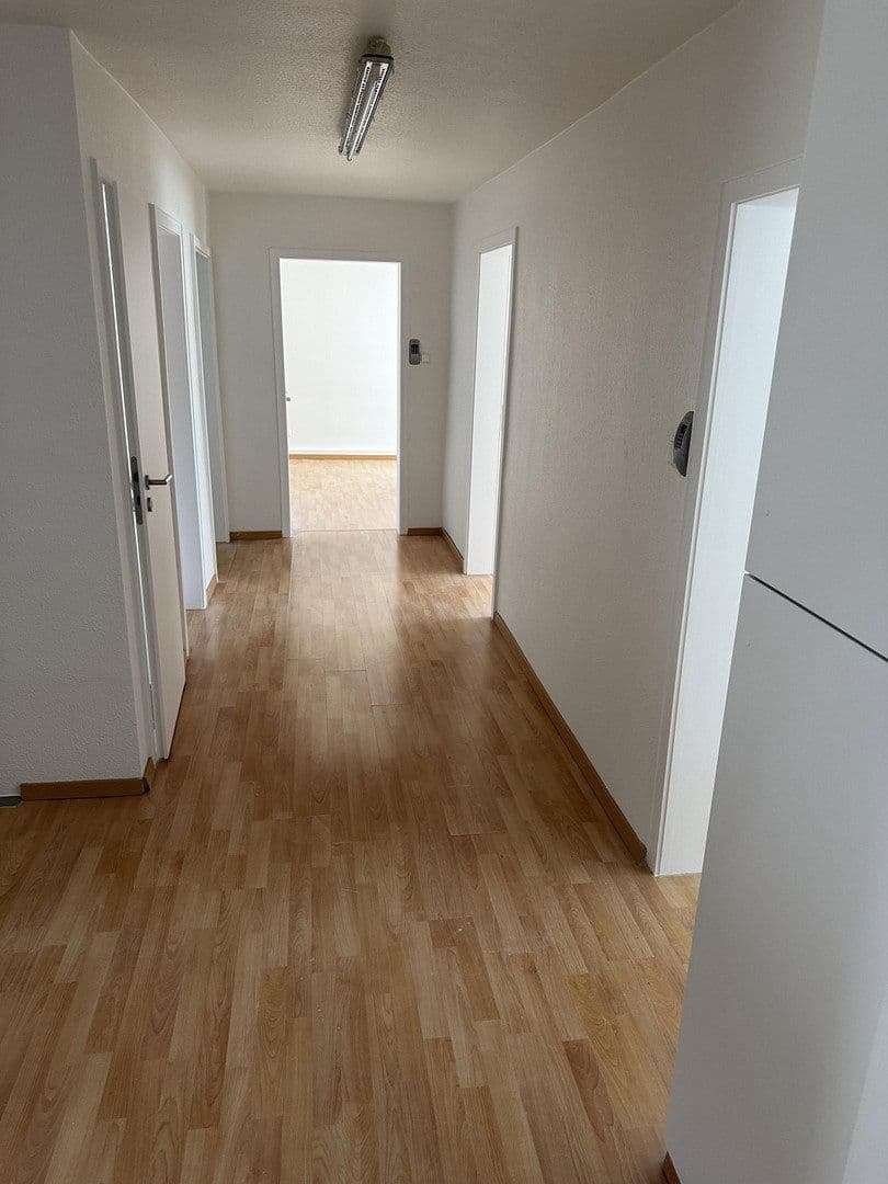 Prodej domu 326 m², pozemek 182 m², Schulstraße 2, St. Johann, Bádensko-Württembersko Prodej domu 326 m², pozemek 182 m², Schulstraße 2, St. Johann, Bádensko-Württembersko