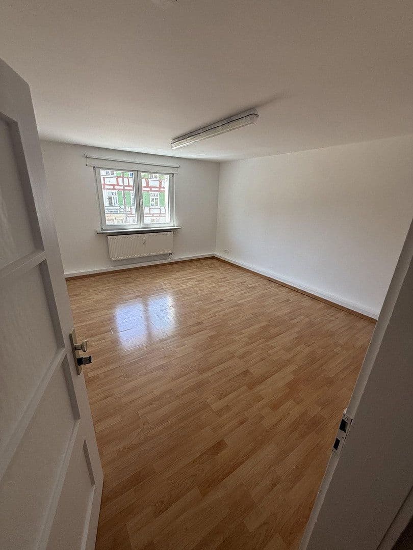 Prodej domu 326 m², pozemek 182 m², Schulstraße 2, St. Johann, Bádensko-Württembersko Prodej domu 326 m², pozemek 182 m², Schulstraße 2, St. Johann, Bádensko-Württembersko