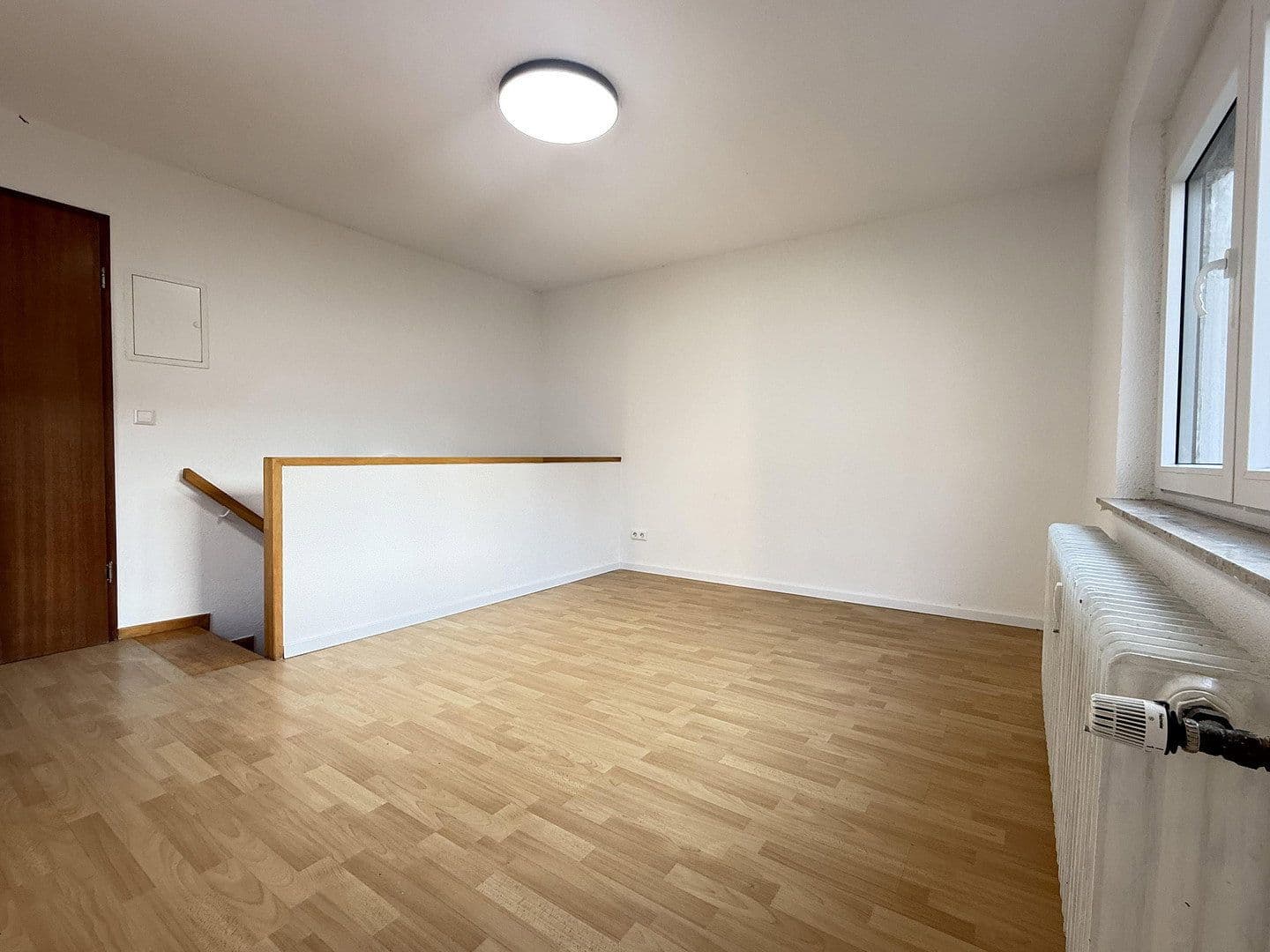 Pronájem bytu 1+kk 29 m², Stuttgart, Bádensko-Württembersko Pronájem bytu 1+kk 29 m², Stuttgart, Bádensko-Württembersko