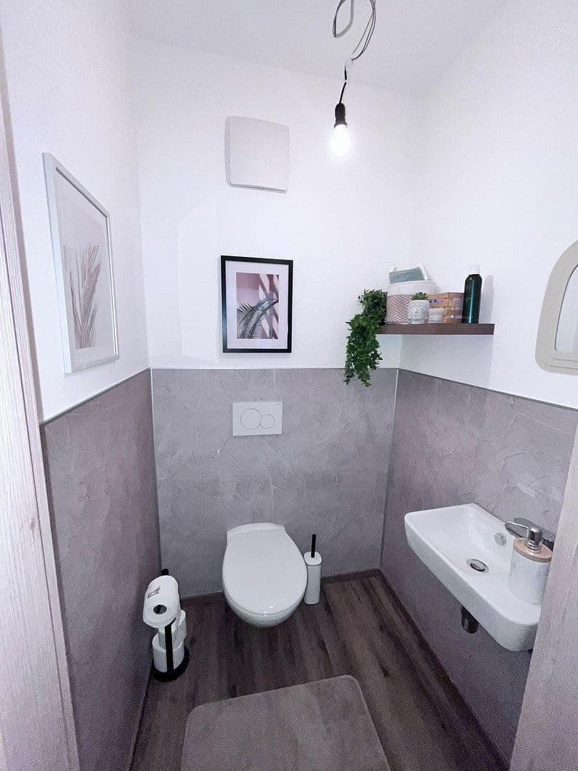 Prodej bytu 3+1 87 m², Dorfgütingen Nr. 15, Feuchtwangen, Bavorsko Prodej bytu 3+1 87 m², Dorfgütingen Nr. 15, Feuchtwangen, Bavorsko