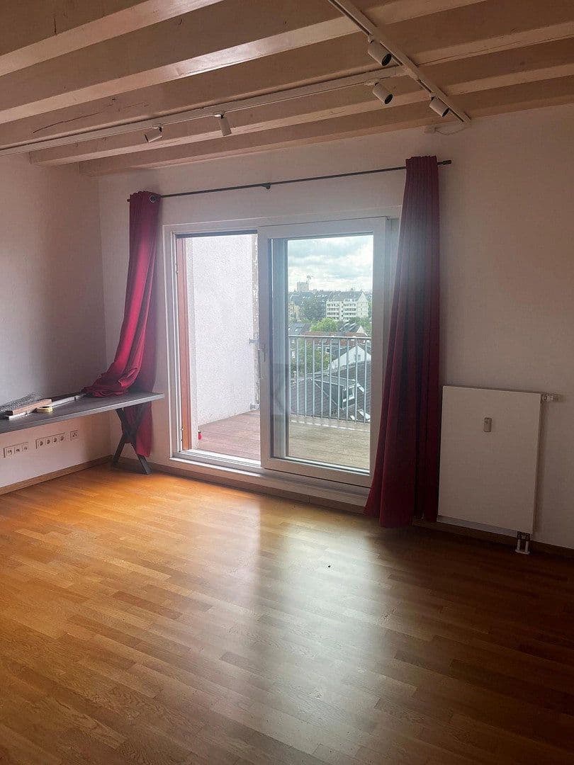 Pronájem bytu 2+1 61 m², Köln, Severní Porýní-Vestfálsko Pronájem bytu 2+1 61 m², Köln, Severní Porýní-Vestfálsko
