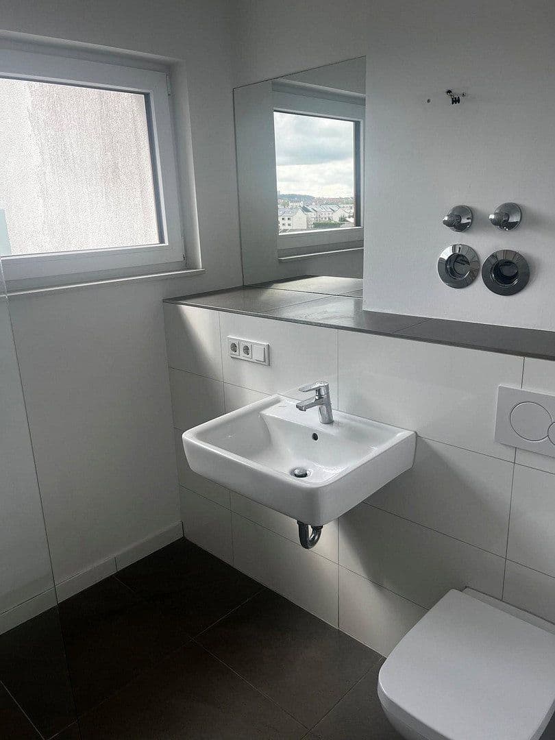 Pronájem bytu 2+1 61 m², Köln, Severní Porýní-Vestfálsko Pronájem bytu 2+1 61 m², Köln, Severní Porýní-Vestfálsko