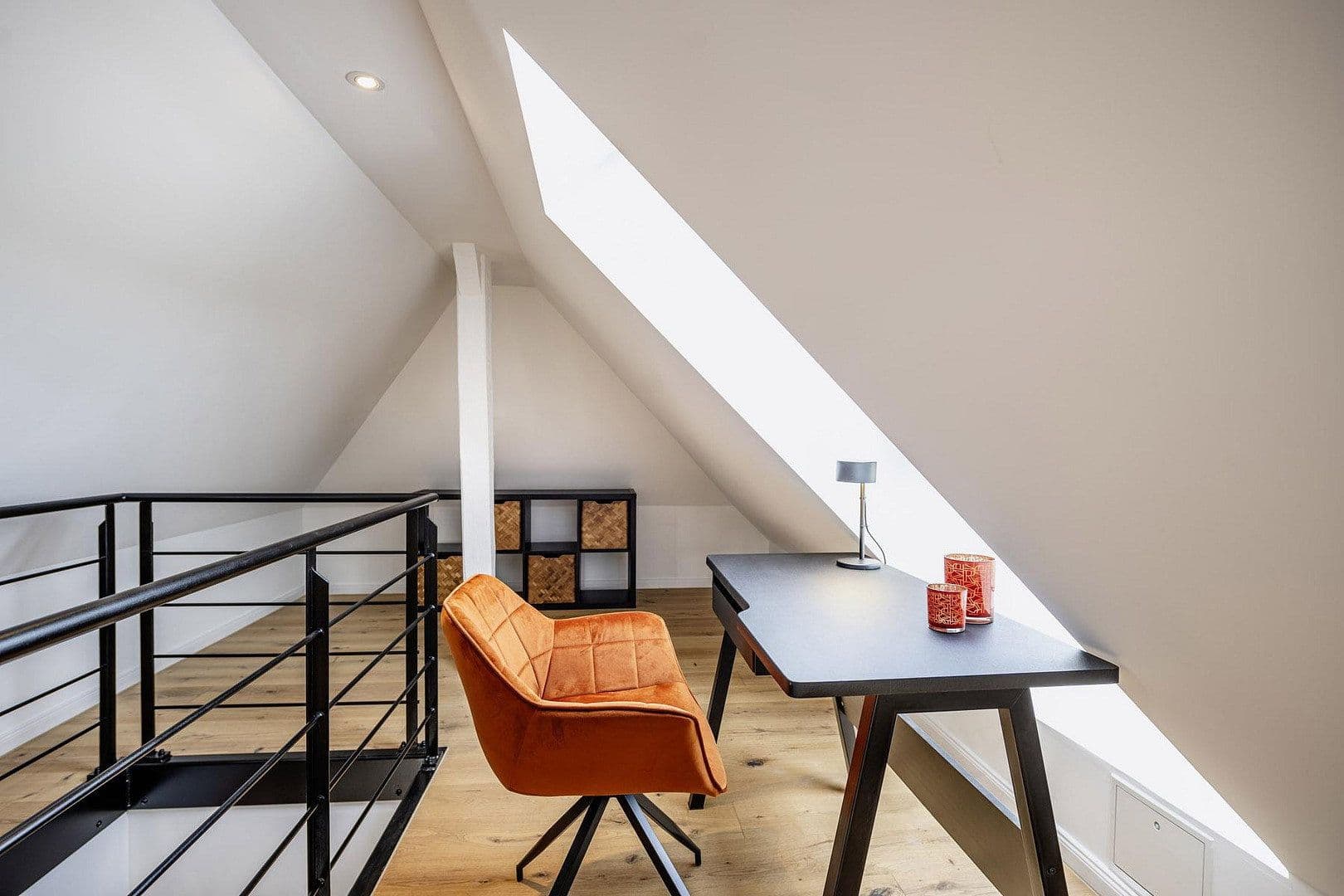 Pronájem bytu 3+1 88 m², Eduard-Pfeiffer-Str., Stuttgart, Bádensko-Württembersko Pronájem bytu 3+1 88 m², Eduard-Pfeiffer-Str., Stuttgart, Bádensko-Württembersko