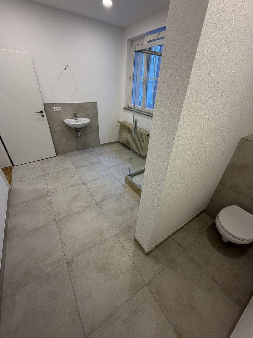 Pronájem bytu 3+1 84 m², Hauptstraße 4, Ilshofen, Bádensko-Württembersko Pronájem bytu 3+1 84 m², Hauptstraße 4, Ilshofen, Bádensko-Württembersko