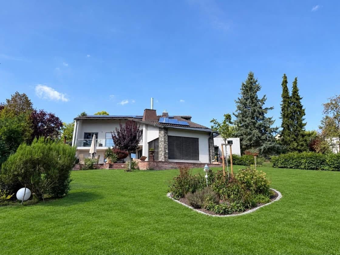 Prodej domu 205 m², pozemek 2.140 m², Hof, Bavorsko Prodej domu 205 m², pozemek 2.140 m², Hof, Bavorsko