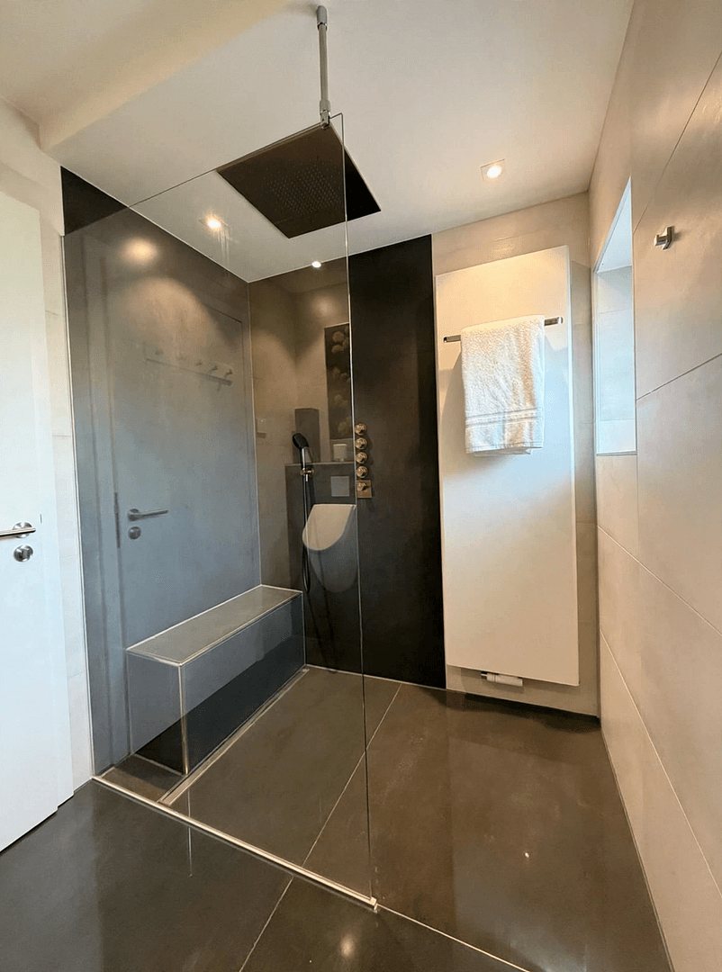 Prodej domu 205 m², pozemek 2.140 m², Hof, Bavorsko Prodej domu 205 m², pozemek 2.140 m², Hof, Bavorsko