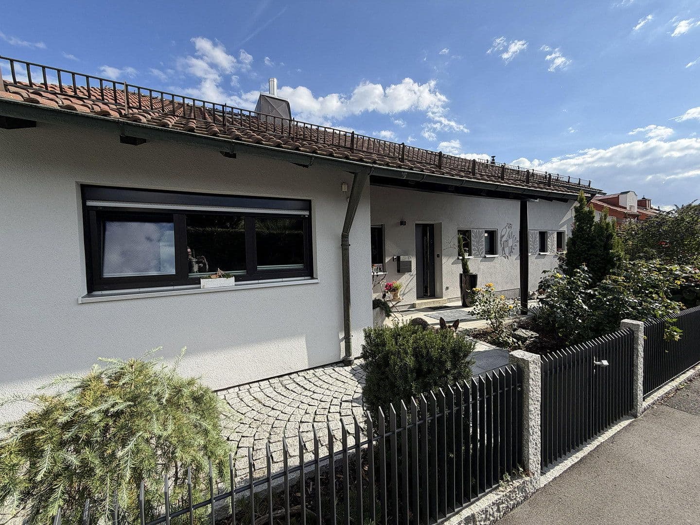 Prodej domu 205 m², pozemek 2.140 m², Hof, Bavorsko Prodej domu 205 m², pozemek 2.140 m², Hof, Bavorsko