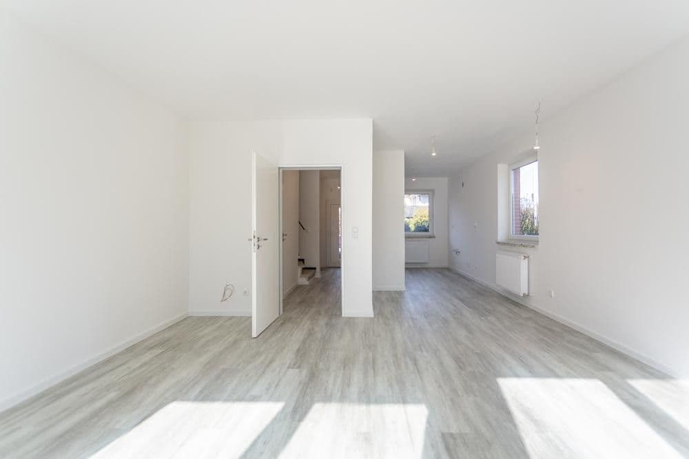 Prodej domu 118 m², pozemek 283 m², Sudweyher Beeke 1, Weyhe, Dolní Sasko Prodej domu 118 m², pozemek 283 m², Sudweyher Beeke 1, Weyhe, Dolní Sasko