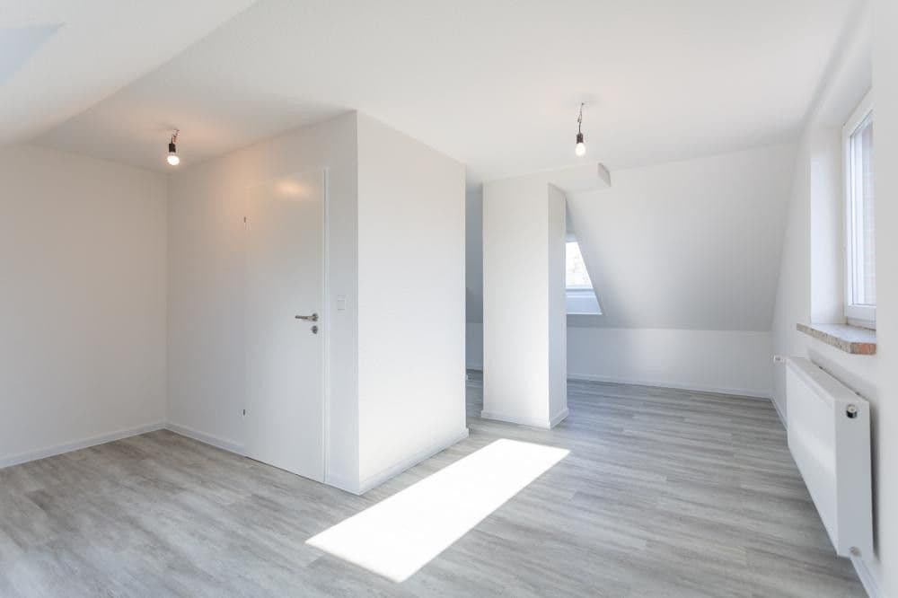 Prodej domu 118 m², pozemek 283 m², Sudweyher Beeke 1, Weyhe, Dolní Sasko Prodej domu 118 m², pozemek 283 m², Sudweyher Beeke 1, Weyhe, Dolní Sasko