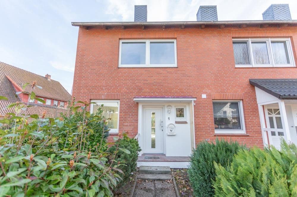 Prodej domu 118 m², pozemek 283 m², Sudweyher Beeke 1, Weyhe, Dolní Sasko Prodej domu 118 m², pozemek 283 m², Sudweyher Beeke 1, Weyhe, Dolní Sasko