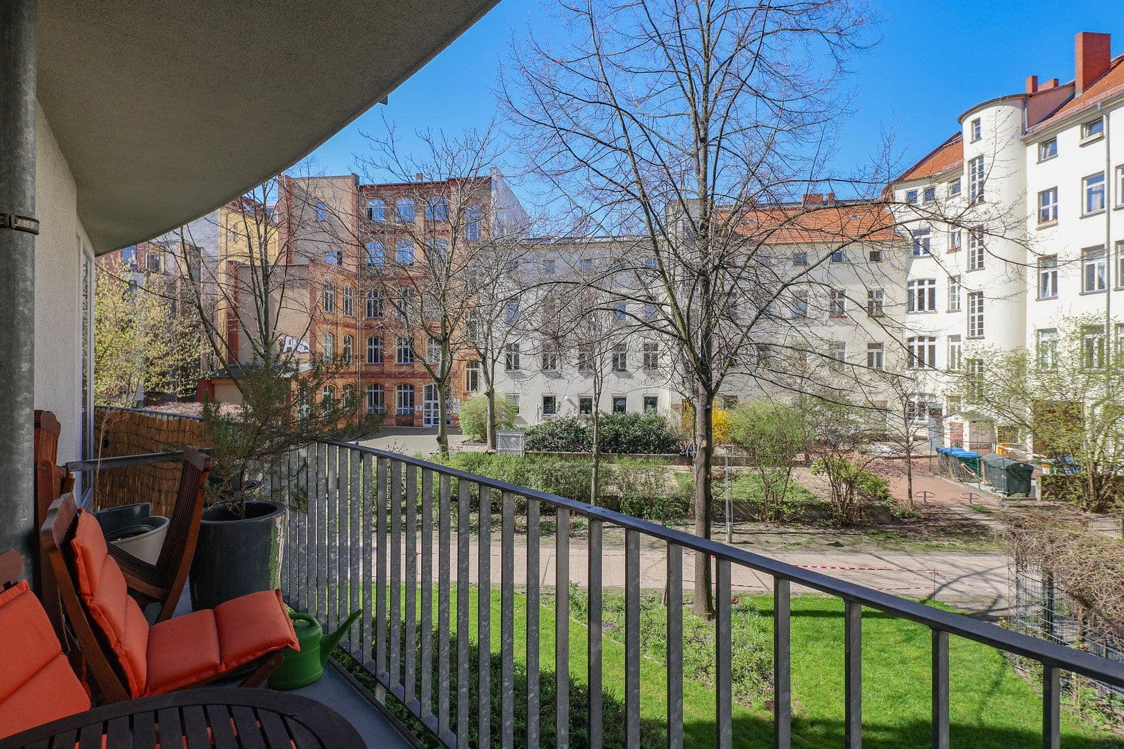 Prodej bytu 1+1 46 m², Dircksenstraße 44, Berlin, Berlín Prodej bytu 1+1 46 m², Dircksenstraße 44, Berlin, Berlín