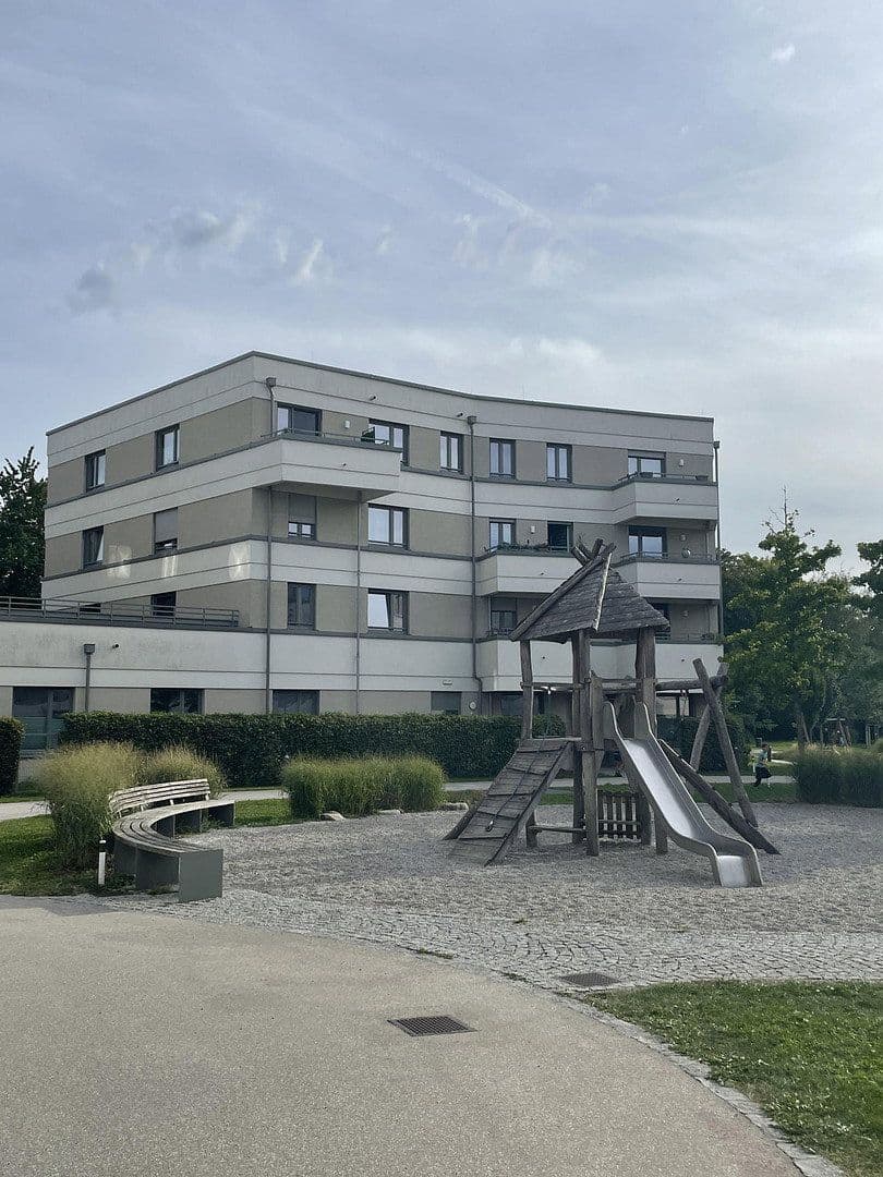 Pronájem bytu 4+1 97 m², Colmdorfstr.13, München, Bavorsko Pronájem bytu 4+1 97 m², Colmdorfstr.13, München, Bavorsko
