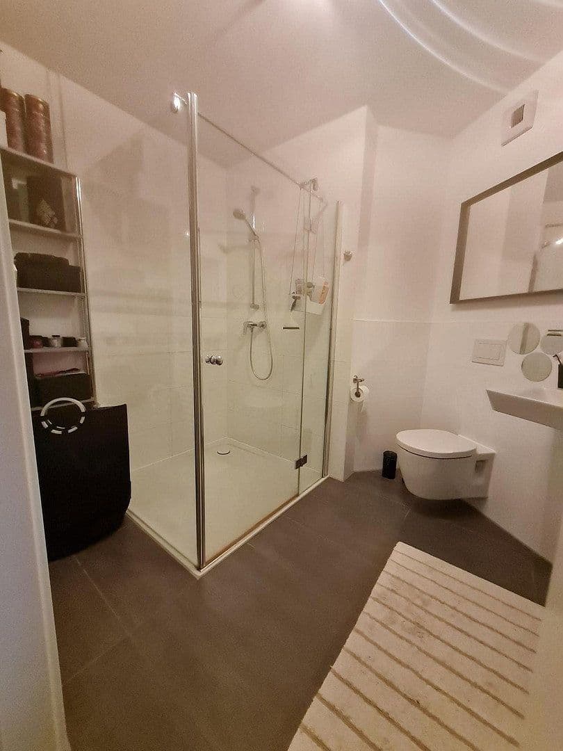 Pronájem bytu 4+1 97 m², Colmdorfstr.13, München, Bavorsko Pronájem bytu 4+1 97 m², Colmdorfstr.13, München, Bavorsko